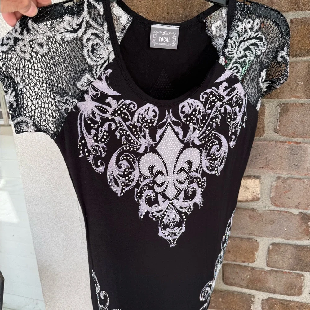 Black and White Embellished Top - Picture 1 of 8